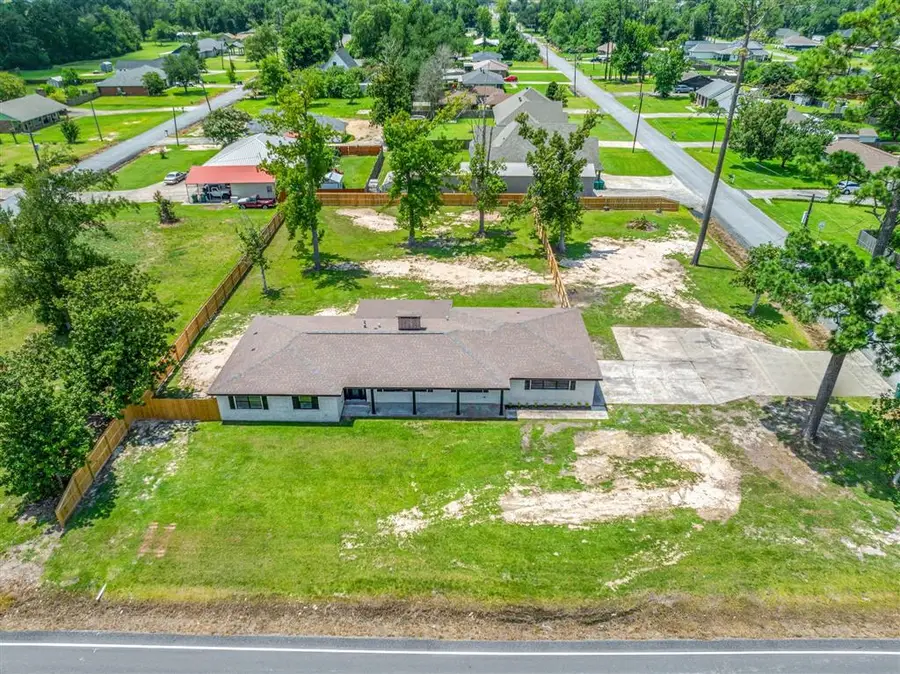 109 W Wayside Drive W, Westlake, LA 70669 - Image #3