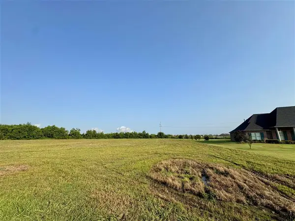 5365 Waterside Drive, Lake Charles, LA 70607