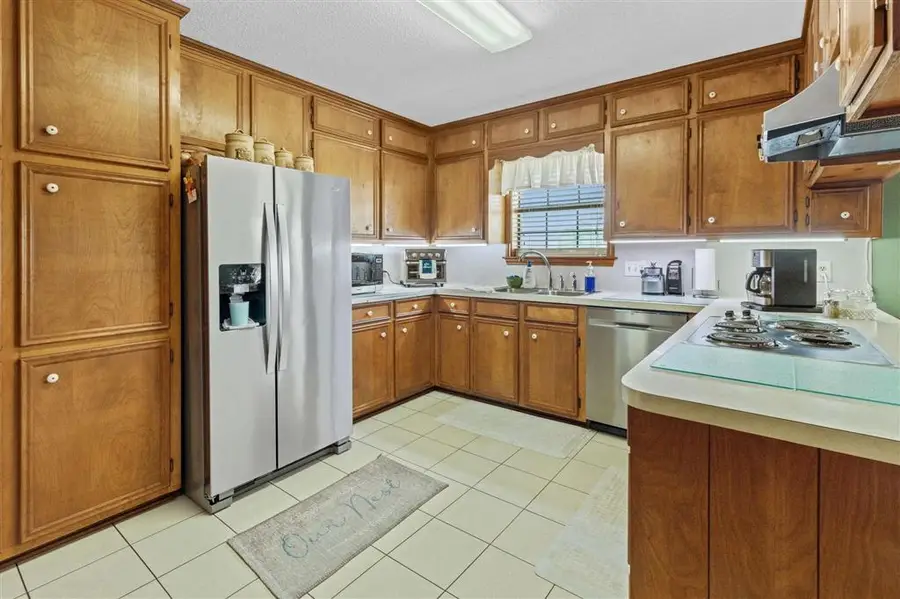 1001 Holly St Street, Lake Charles, LA 70601 - Image #3