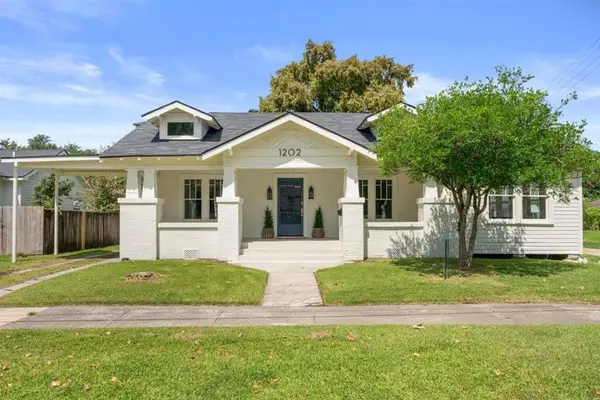 1202 Louisiana Avenue, Lake Charles, LA 70601