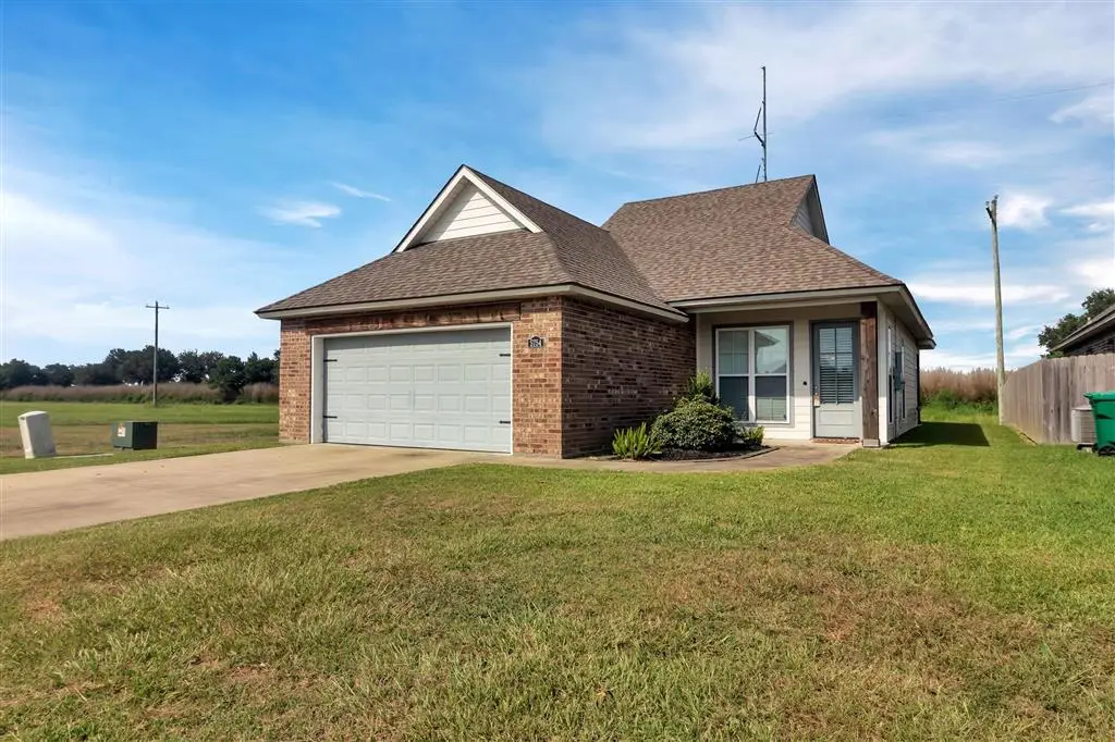 5754 Highland Hills Boulevard, Iowa, LA 70647 - Image #1