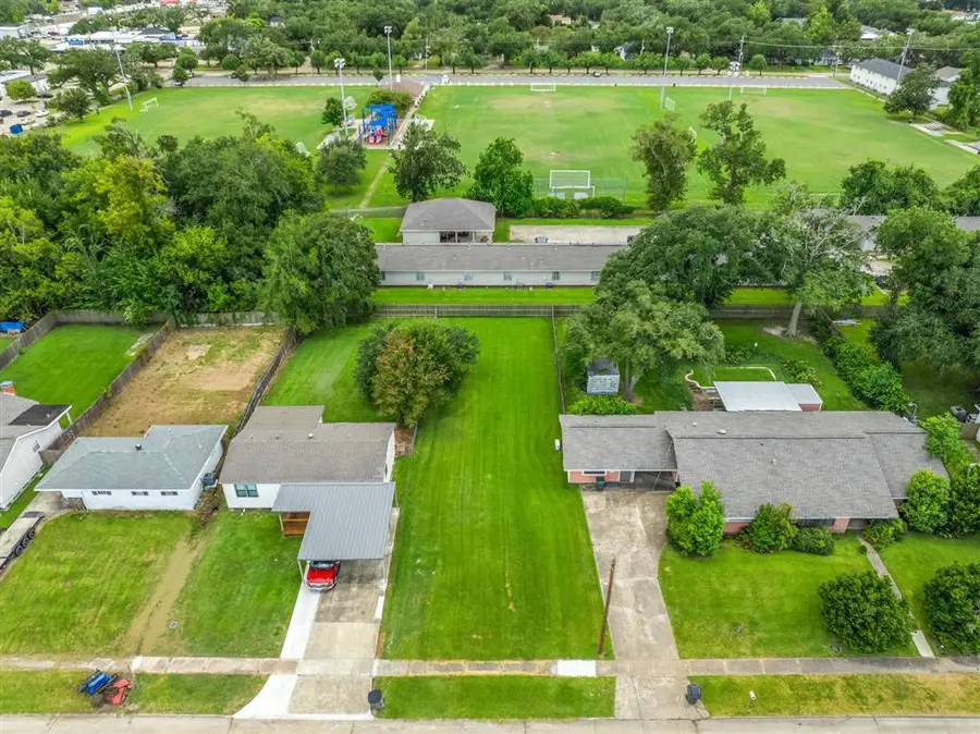 Brundrette St Street, Lake Charles, LA 70605 - #3