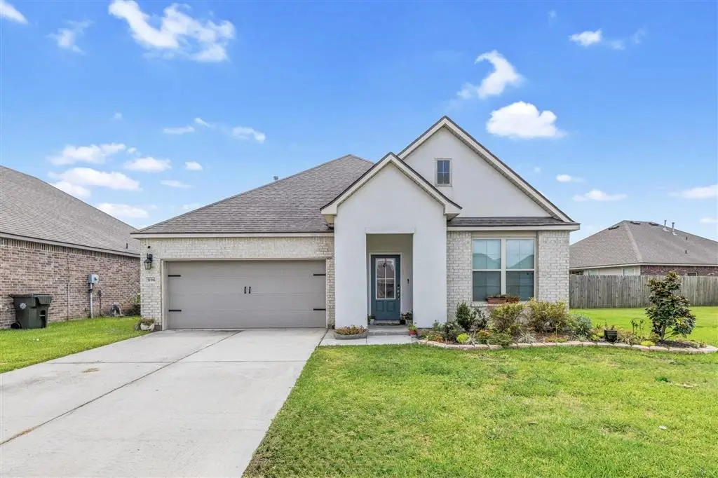 3196 Crest Lane, Lake Charles, LA 70607 - Image #1