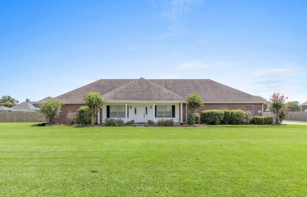 1725 Swan Drive, Lake Charles, LA 70605 - Image #1