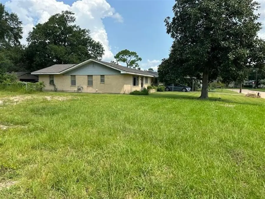 114 Crestwood Street, Lake Charles, LA  - #2