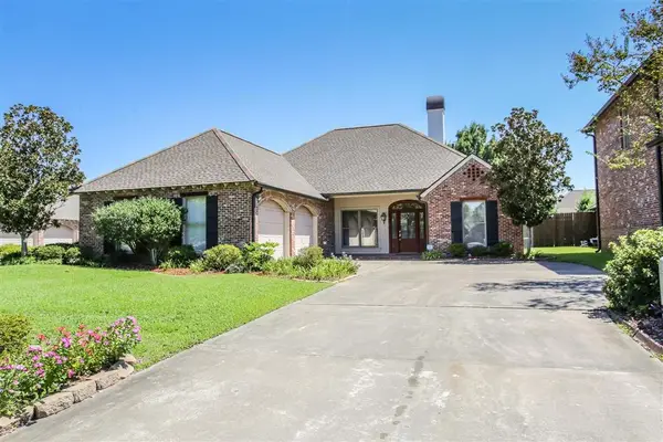 4885 Pine Valley Way, Lake Charles, LA 70605