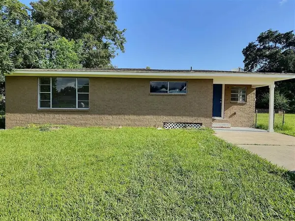 2413 Moeling St Street, Lake Charles, LA 70601