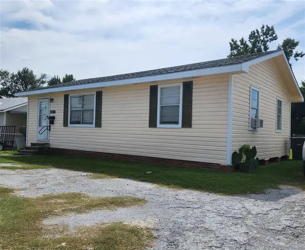 2720 Cypress Street, Lake Charles, LA 70601