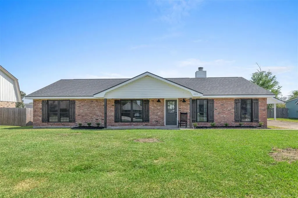 4725 E Quail Hollow Drive E, Lake Charles, LA 70605 - Image #1