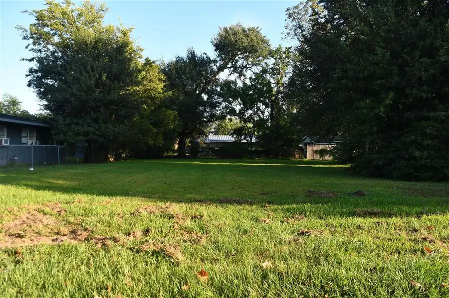 1609 Meadow Dr Drive, Lake Charles, LA 70607 - Image #2