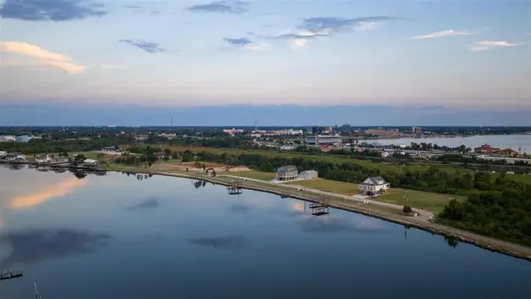 649 River Road, Lake Charles, LA 70601