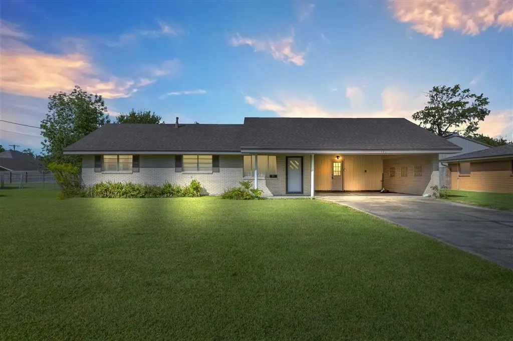 320 Madison Street, Sulphur, LA 70663 - Image #1