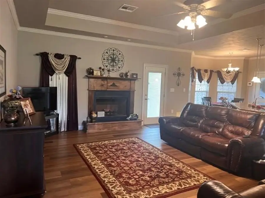 5718 W Kayleigh Lane W, Lake Charles, LA 70605 - Image #3