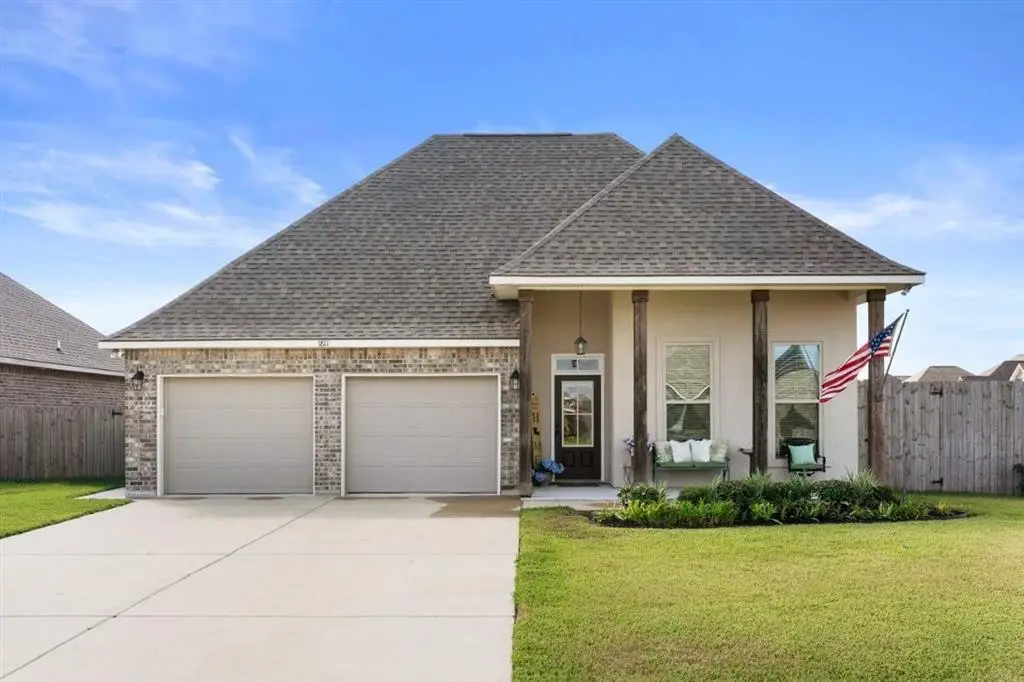 1811 Poeyfarre Drive, Lake Charles, LA 70611 - Image #1