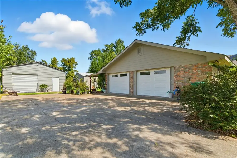 3022 E Tank Farm Road E, Lake Charles, LA 70607 - #3