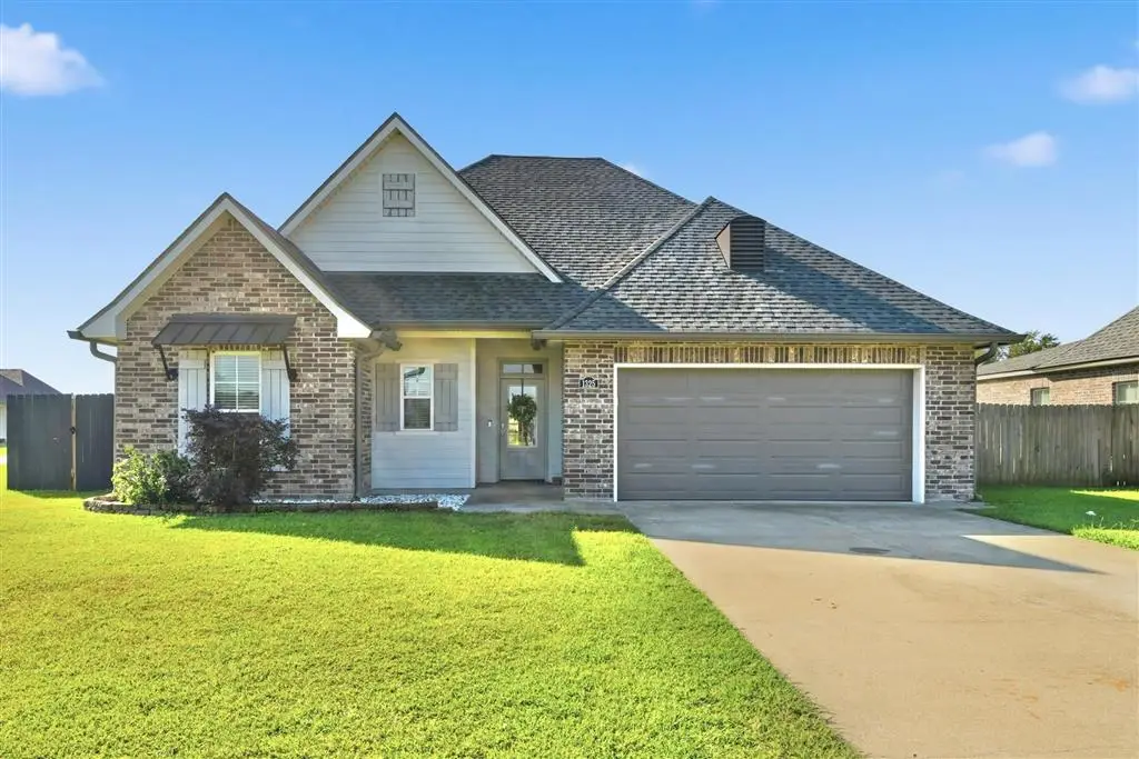 1325 S Robinwood Drive S, Lake Charles, LA 70611 - Image #1