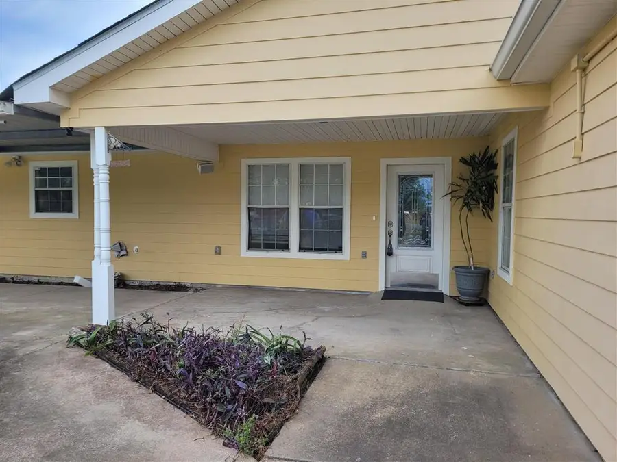 812 E Hwy 90 Highway E, Iowa, LA 70647 - Image #2