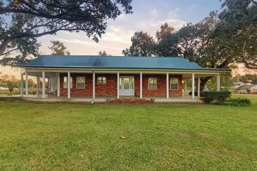 601 East Street, Vinton, LA 70668 - Image #1