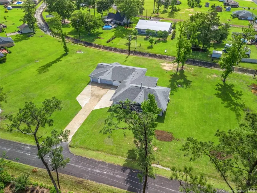 104 Camelia Avenue, Dequincy, LA 70633 - #3