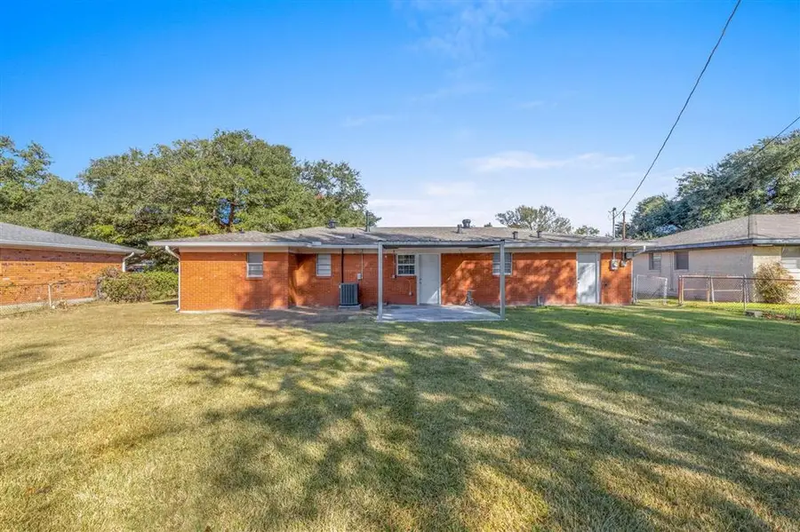 1921 Anderson Avenue, Westlake, LA 70669 - Image #2