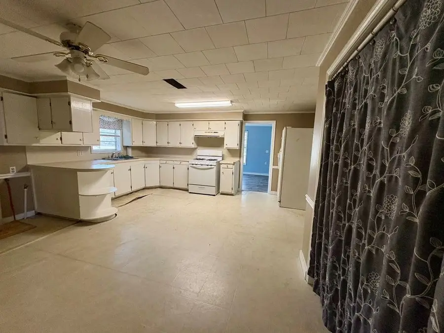 321 W Lagrange Street W, Lake Charles, LA 70605 - Image #3