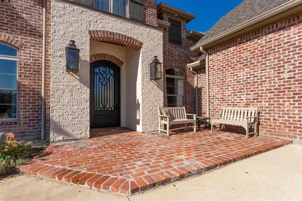 4820 Kingspoint Drive, Lake Charles, LA 70605