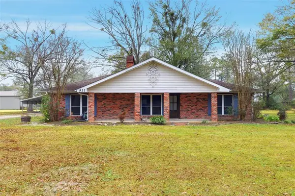 922 Beau Avenue, Lake Charles, LA 70611