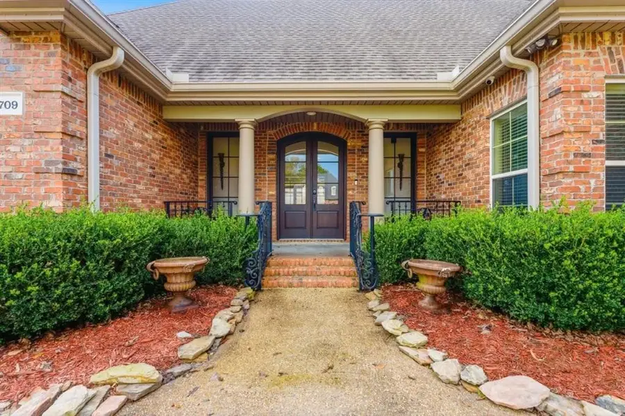 2709 Rue Calais Drive, Lake Charles, LA 70605 - Image #2