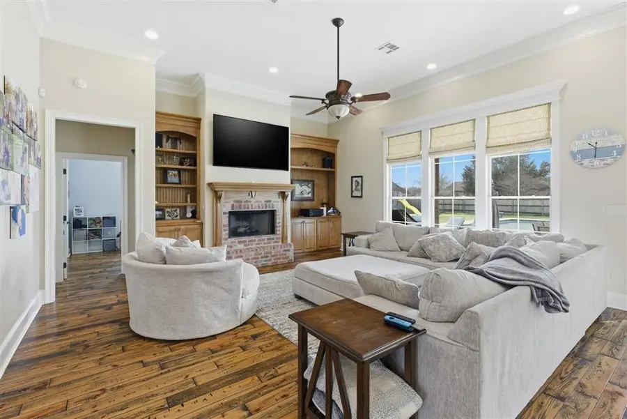 1729 N Woodland Forest Drive N, Lake Charles, LA 70611 - Image #3