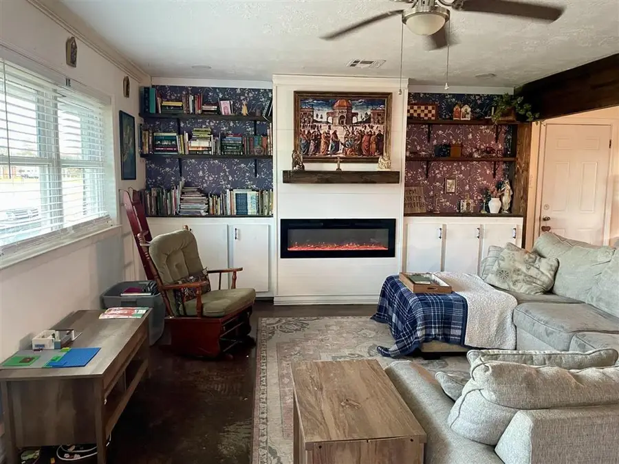 311 Wayside Drive, Westlake, LA 70669 - Image #2