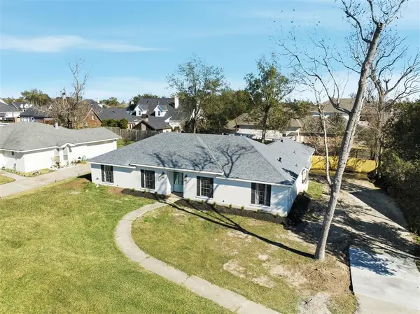 5013 E Saint Charles Ave Avenue E, Lake Charles, LA 70605