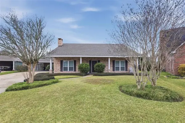 1528 N Covey Lane N, Lake Charles, LA 70605