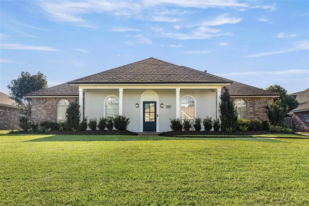 4124 W Jevon Lane W, Lake Charles, LA 70605 - Image #1