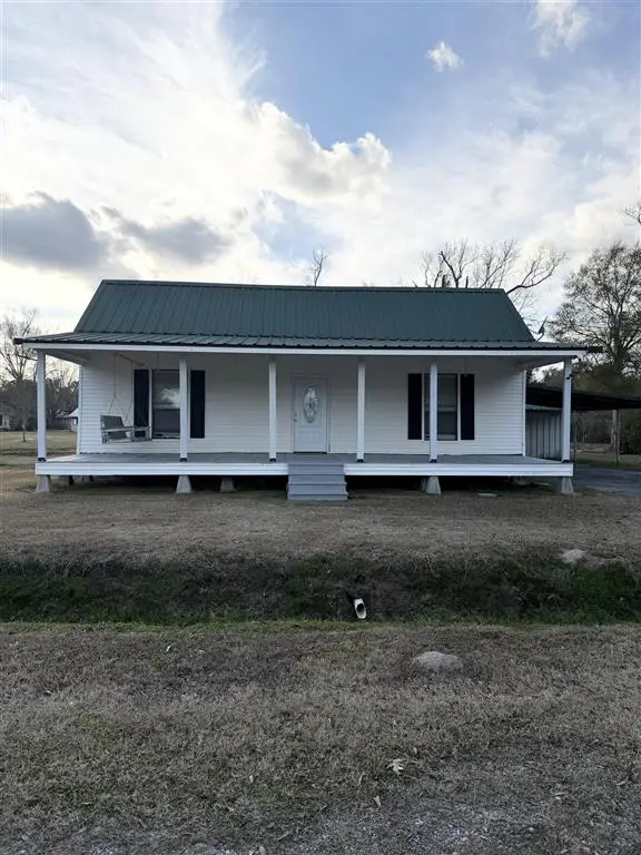 313 6th Street, Kinder, LA 70648