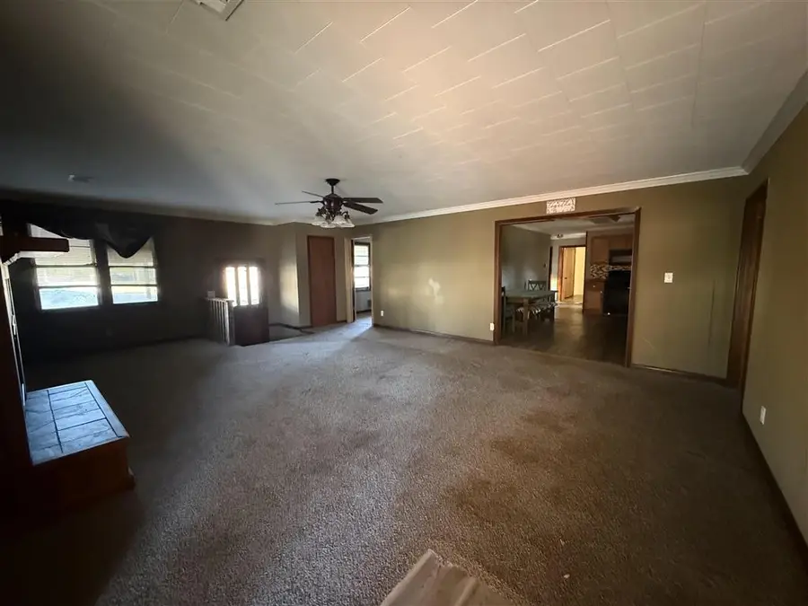 303 Elizabeth Street, Welsh, LA 70591 - #2