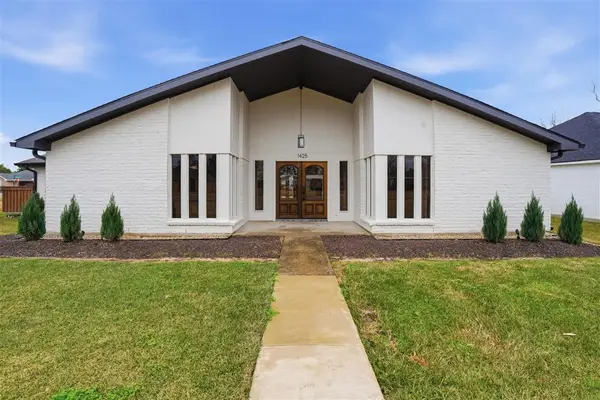 1425 N Chateau Circle N, Lake Charles, LA 70605