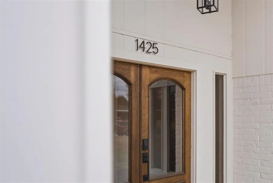 1425 N Chateau Circle N, Lake Charles, LA 70605 - Image #2