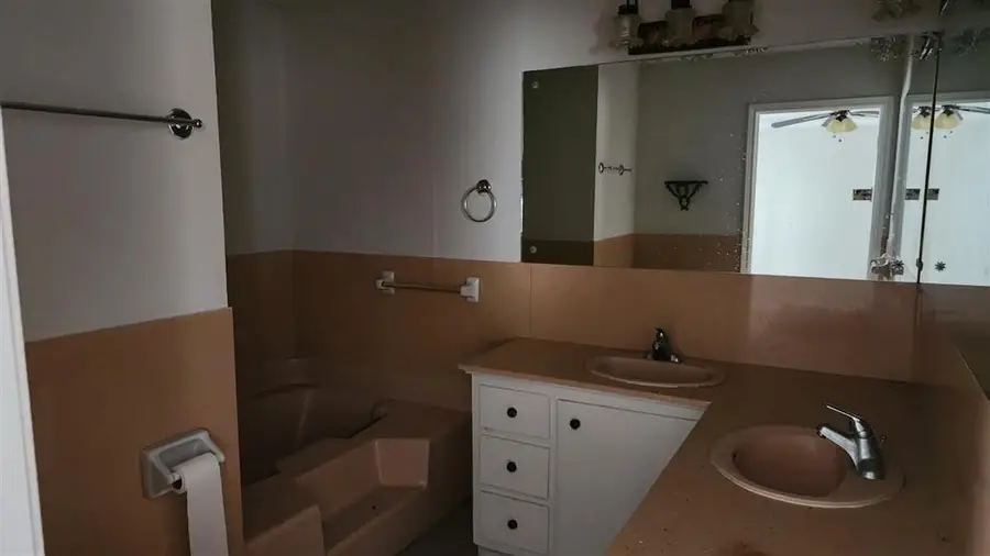 1614 Kayouche St Street, Lake Charles, LA 70615 - Image #2