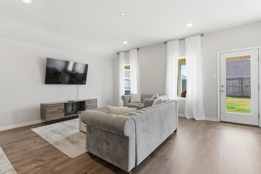 2218 Michele Court, Lake Charles, LA 70607 - Image #2