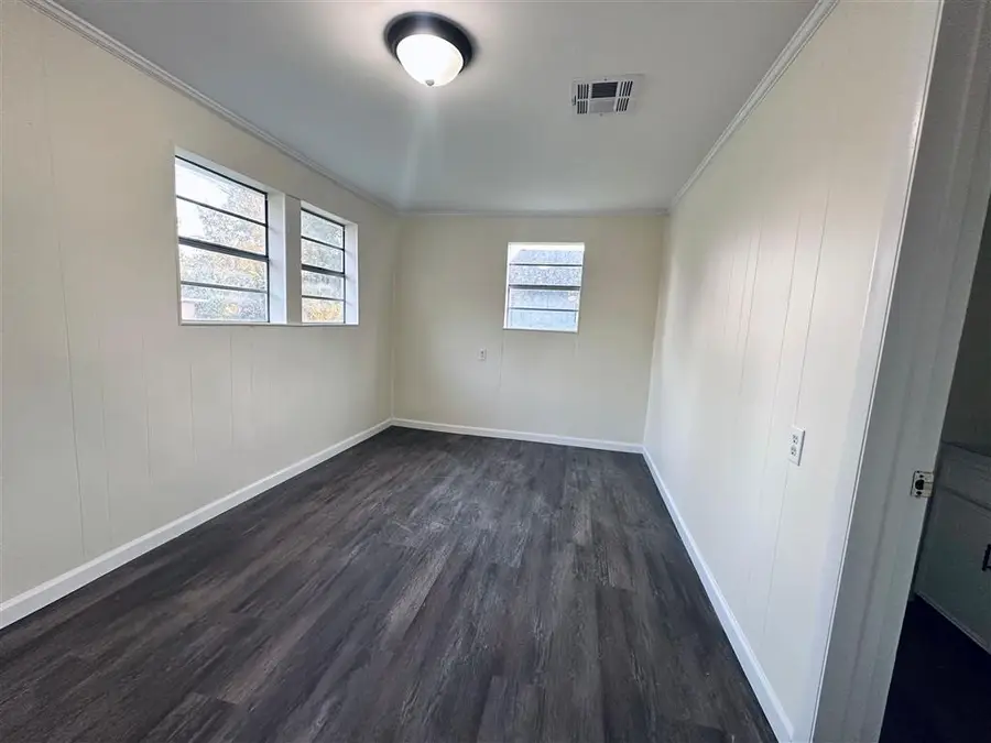 1415 S Stanford Street S, Sulphur, LA 70663 - #2