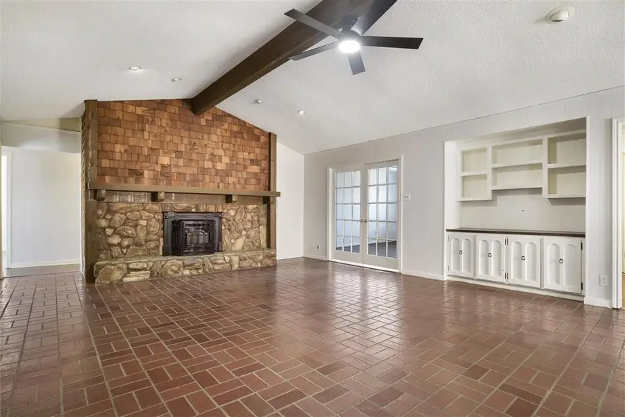 4948 E St Charles Avenue E, Lake Charles, LA 70605 - #3