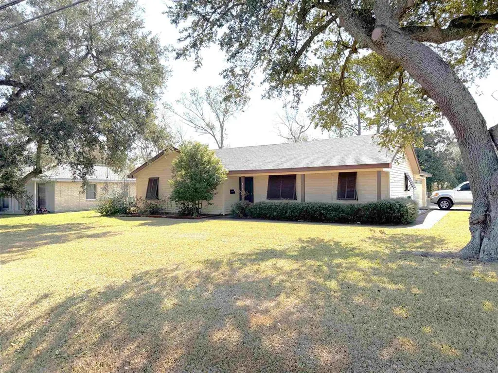 817 University Dr Drive, Lake Charles, LA 70605 - #1