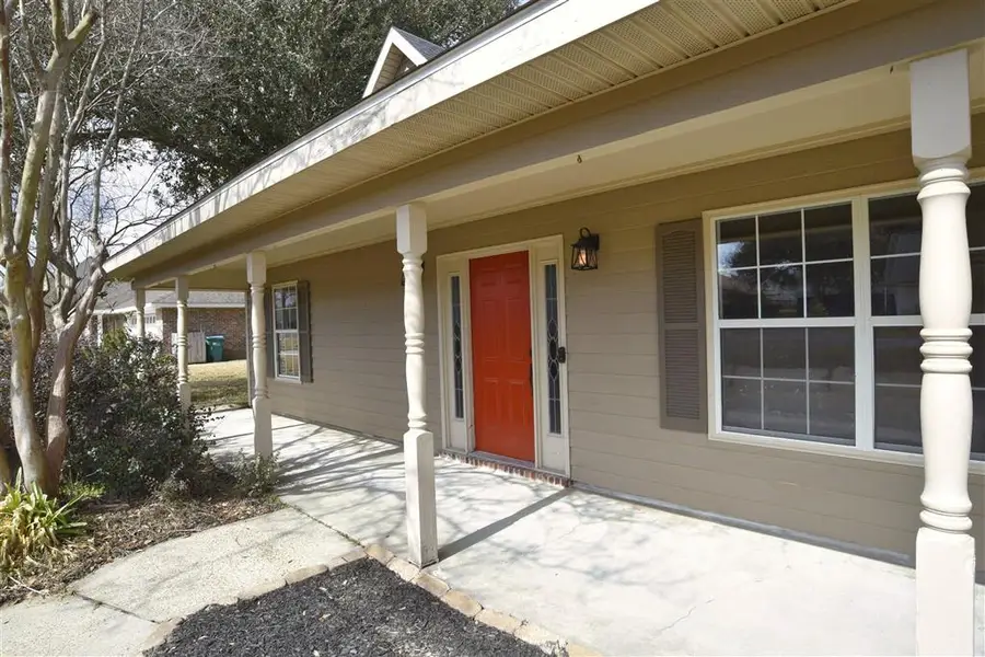 1906 Deepwoods Drive, Lake Charles, LA 70605 - #2