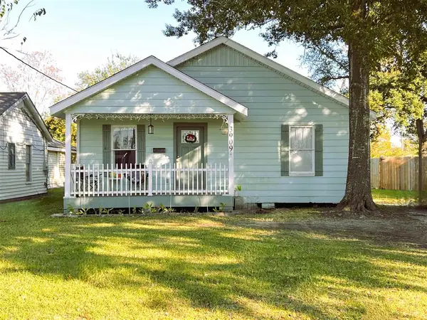 3909 Auburn Street, Lake Charles, LA 70607