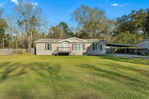 1668 E Majestic Drive E, Sulphur, LA 70663