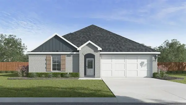 3133 Sapphire Drive, Lake Charles, LA 70607