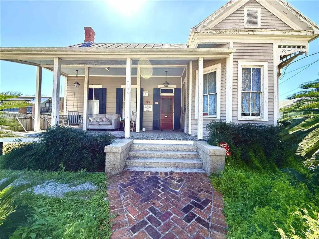 314 E Pershing Street E, New Iberia, LA 70560 - #1