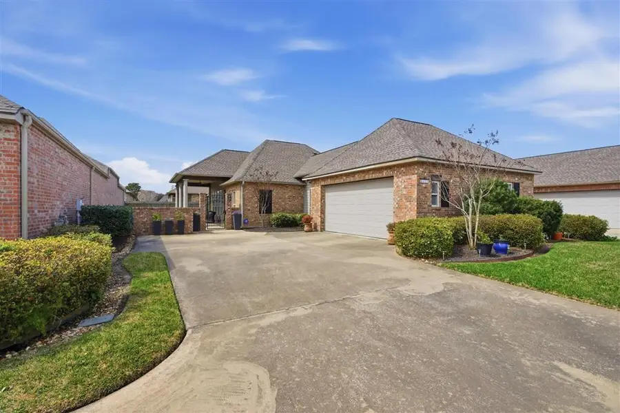 6134 E Azalea Drive E, Lake Charles, LA 70605 - #2