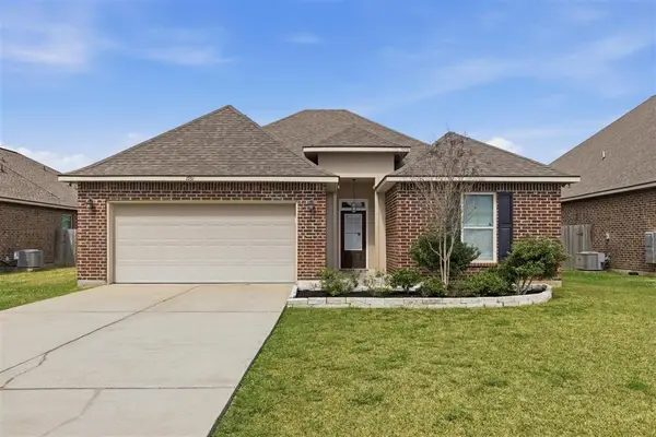 1931 Hebert's Pass, Lake Charles, LA 70607