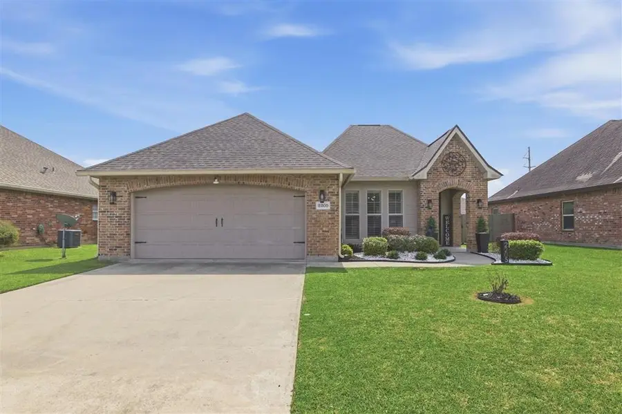 2205 Alexa Ln, Sulphur, LA 70663 - #2